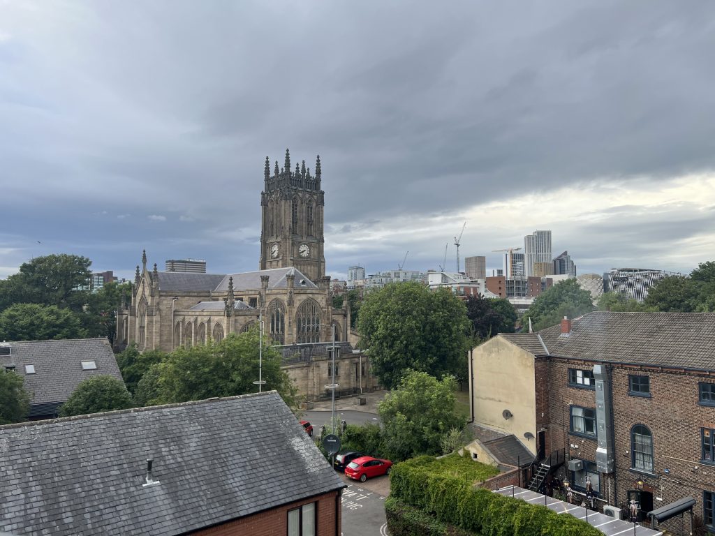 Liberty Suite Minster View apartments to rent leeds